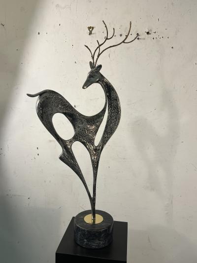 Curtis Jer POST MODERN ALUMINUM AND BRASS DEER SCULPTURE ON MARBLE BY CURTIS JERE