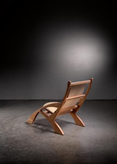 Curved wooden Brazilian lounge chair