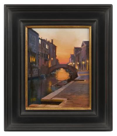D ELEINNE BASA Venice Street Lights