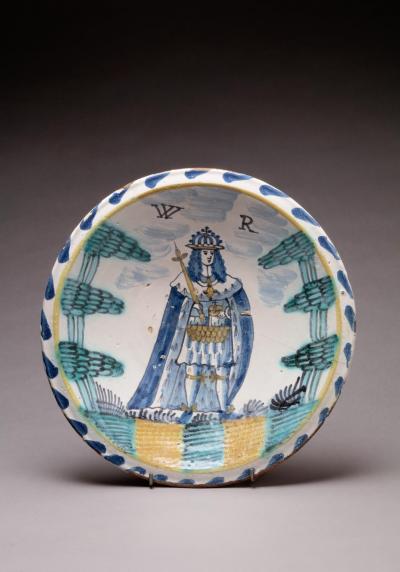 DELFT CHARGER DEPICTING KING WILLIAM