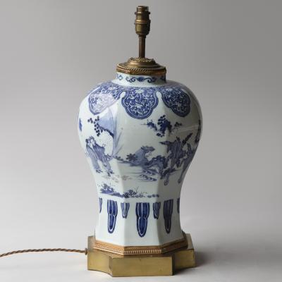 DELFT OCTAGONAL BALUSTER VASE IN THE CHINOISERIE TASTE CONVERTED TO A LAMP