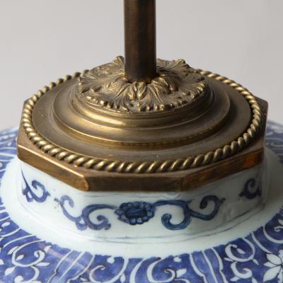 DELFT OCTAGONAL BALUSTER VASE IN THE CHINOISERIE TASTE CONVERTED TO A LAMP