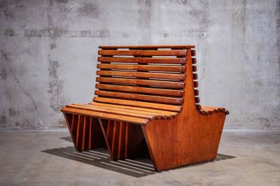 DOUBLE SIDED BENCH