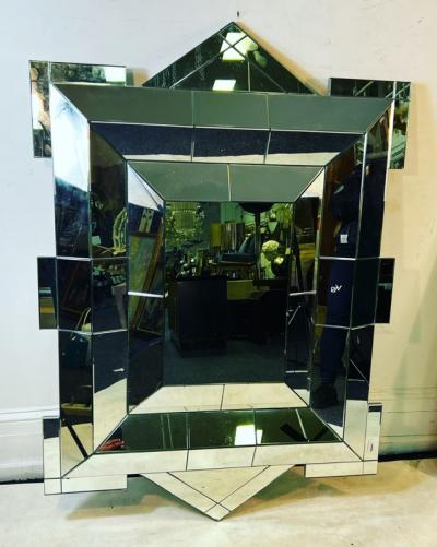 DRAMATIC MONUMENTAL MODERN FACETED MIRROR