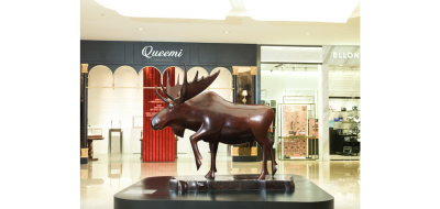 Daniel Daviau Canada Moose monumental model 2015