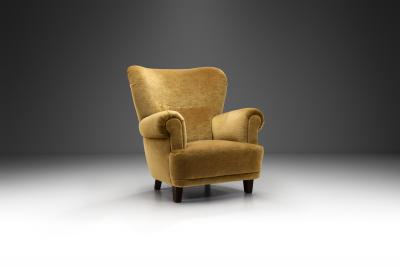 Danish Cabinetmaker Armchair with Beech Legs Denmark ca 1940s