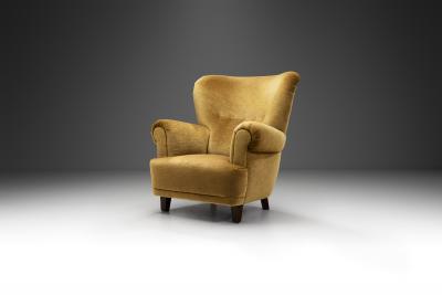 Danish Cabinetmaker Armchair with Beech Legs Denmark ca 1940s