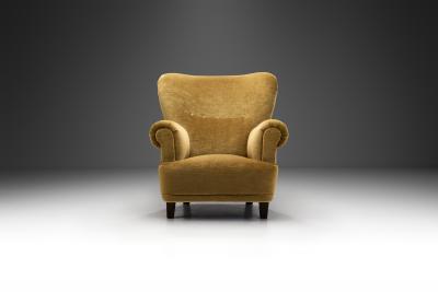 Danish Cabinetmaker Armchair with Beech Legs Denmark ca 1940s