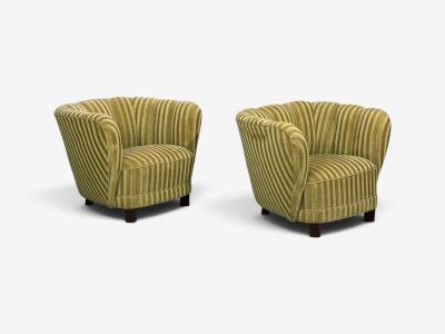 Danish Cabinetmaker Banana Lounge Chairs Beech Velour Denmark 1940s