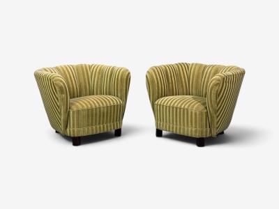 Danish Cabinetmaker Banana Lounge Chairs Beech Velour Denmark 1940s