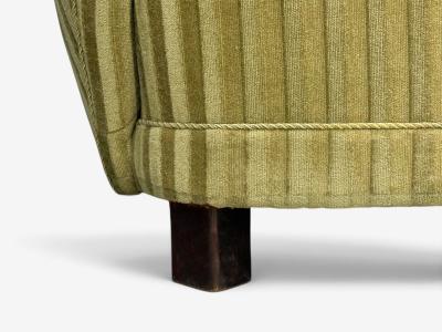 Danish Cabinetmaker Banana Lounge Chairs Beech Velour Denmark 1940s