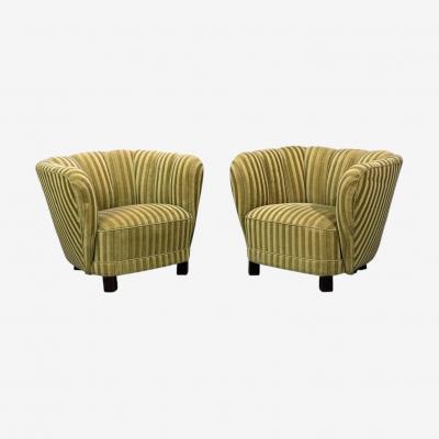 Danish Cabinetmaker Banana Lounge Chairs Beech Velour Denmark 1940s