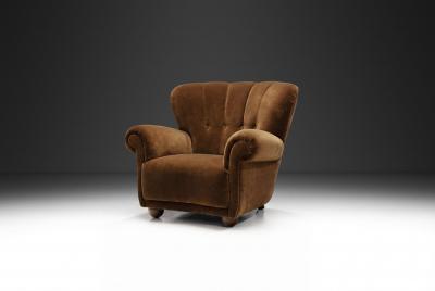Danish Cabinetmaker Lounge Chair with Brown Upholstery Denmark 1940s