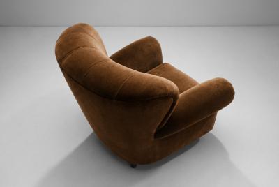 Danish Cabinetmaker Lounge Chair with Brown Upholstery Denmark 1940s