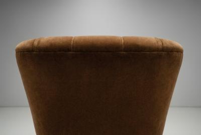 Danish Cabinetmaker Lounge Chair with Brown Upholstery Denmark 1940s
