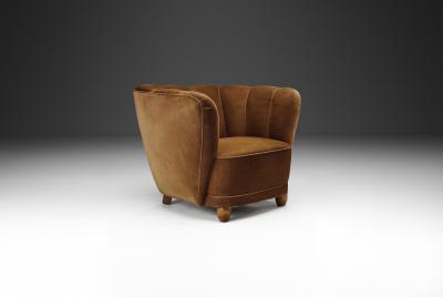 Danish Cabinetmaker Lounge Chair with Mohair Upholstery Denmark 1940s