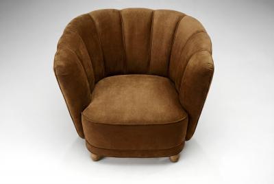 Danish Cabinetmaker Lounge Chair with Mohair Upholstery Denmark 1940s