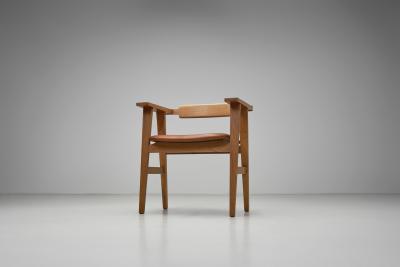 Danish Cabinetmaker Oak and Leather Armchair Denmark Mid 20th Century