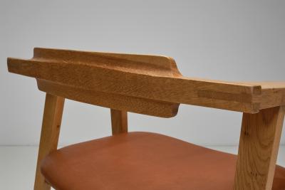 Danish Cabinetmaker Oak and Leather Armchair Denmark Mid 20th Century