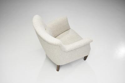 Danish Upholstered Easy Chair with Beech Legs Denmark 1940s