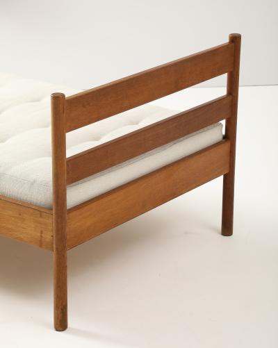 Danish mid century day bed designed by Hans Wegner for Ry Mobler