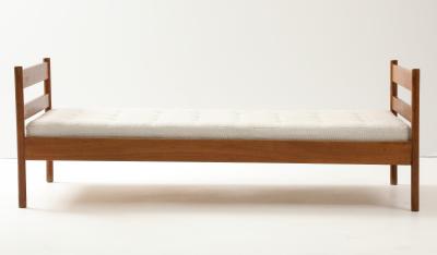 Danish mid century day bed designed by Hans Wegner for Ry Mobler