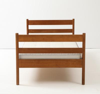 Danish mid century day bed designed by Hans Wegner for Ry Mobler