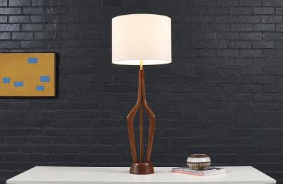 David Shreve Sculpted Walnut Brass Table Lamp for V H Woolums