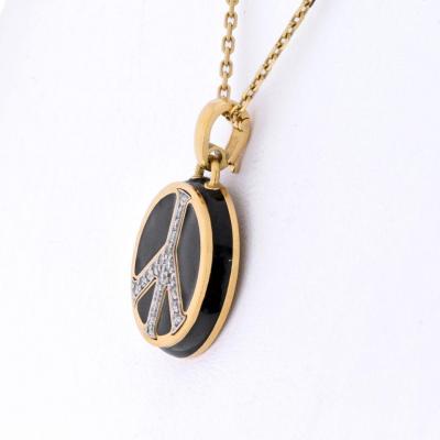 David Webb 18K YELLOW GOLD PEACE BLACK ENAMEL AND DIAMONDS ROUND PENDANT NECKLACE