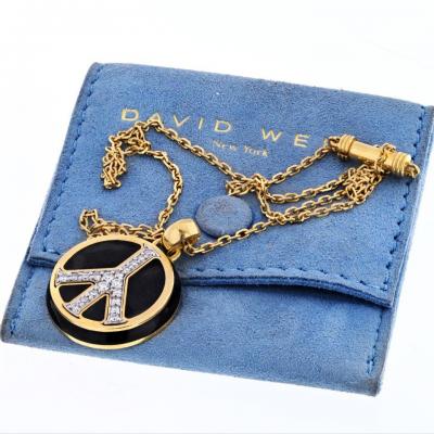 David Webb 18K YELLOW GOLD PEACE BLACK ENAMEL AND DIAMONDS ROUND PENDANT NECKLACE