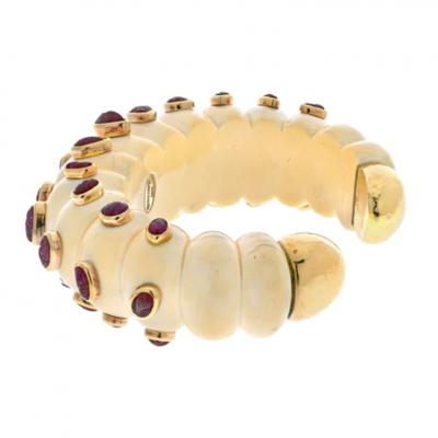 David Webb DAVID WEBB 18K YELLOW GOLD CABOCHON CUT RUBY AND FLUTED BONE CUFF BRACELET
