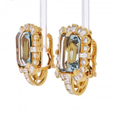 David Webb DAVID WEBB 18K YELLOW GOLD DIAMOND AQUAMARINE SQUARE SHAPED EARRINGS