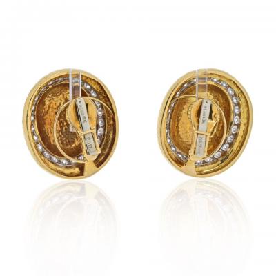 David Webb DAVID WEBB 18K YELLOW GOLD LARGE DOME OVAL BUTTON SIGNATURE HAMMERED EARRINGS