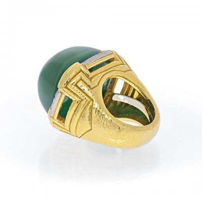 David Webb DAVID WEBB 18K YELLOW GOLD LARGE GREEN CHALCEDONY RING