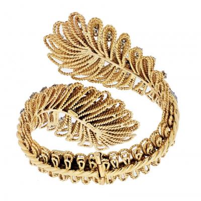 David Webb DAVID WEBB 18K YELLOW GOLD ORNATE CROSSOVER DIAMOND BRACELET