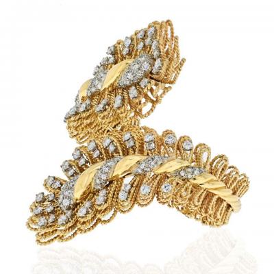 David Webb DAVID WEBB 18K YELLOW GOLD ORNATE CROSSOVER DIAMOND BRACELET