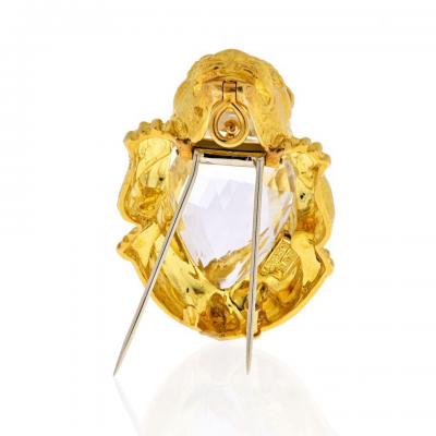 David Webb DAVID WEBB 18K YELLOW GOLD ROCK CRYSTAL LION BROOCH PENDANT