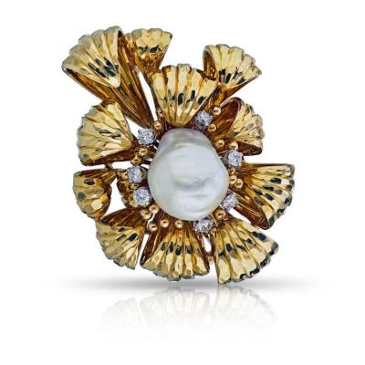 David Webb DAVID WEBB CIRCA 1970S PLATINUM 18K YELLOW GOLD DIAMOND AND PEARL BROOCH