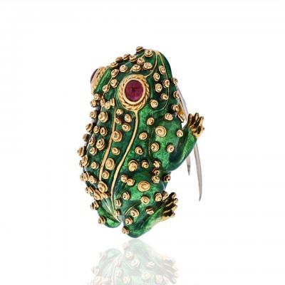David Webb DAVID WEBB PLATINUM 18K YELLOW GOLD GREEN ENAMEL AND RUBY EYES FROG BROOCH