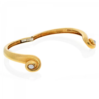 David Webb DAVID WEBB PLATINUM 18K YELLOW GOLD HAMMERED SCROLL DIAMOND COLLAR NECKLACE