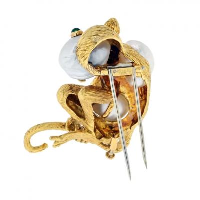 David Webb DAVID WEBB PLATINUM 18K YELLOW GOLD MONKEY ON A PEARL AND EMERALD EYES BROOCH