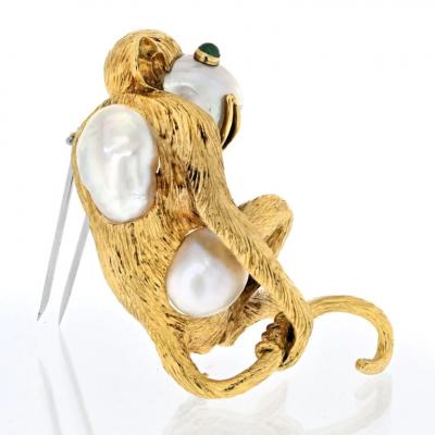 David Webb DAVID WEBB PLATINUM 18K YELLOW GOLD MONKEY ON A PEARL AND EMERALD EYES BROOCH