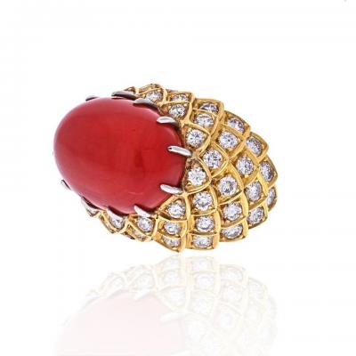 David Webb DAVID WEBB PLATINUM 18K YELLOW GOLD OVAL CORAL AND DIAMOND 1970S RING