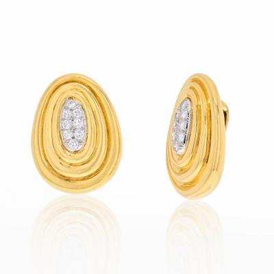 David Webb DAVID WEBB PLATINUM 18K YELLOW GOLD TEXTURED GOLD AND DIAMOND EARRINGS