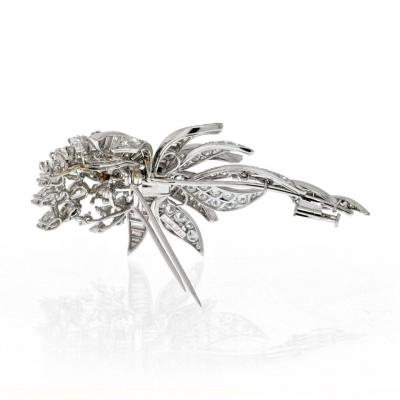David Webb DAVID WEBB PLATINUM 21 00 CARATS 1960S DIAMOND FLORAL BROOCH