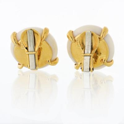 David Webb DAVID WEBB WHITE CORAL 18K YELLOW GOLD CLIP ON ROUND EARRINGS