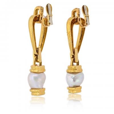David Webb David Webb 18K Yellow Gold Pearl Drop Pendulum Earrings