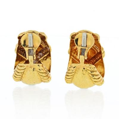 David Webb HAMMERED 18K YELLOW GOLD CRISS CROSS ROPE MOTIF WIDE HOOP CLIP EARRINGS