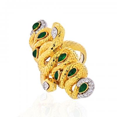 David Webb KINGDOM 18K YELLOW GOLD TWO SNAKES EMERALDS DIAMONDS INTERLOCKING RING