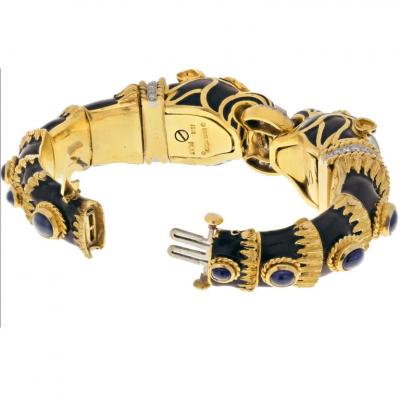David Webb PLATINUM 14K YELLOW GOLD DOUBLE LION BLACK ENAMEL SAPPHIRE EYES DIAMONDS